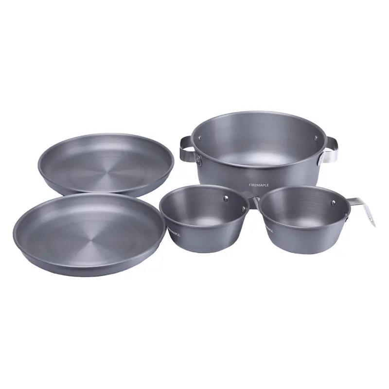 Gourmet Dinner Set For Outdoor Dining 1
