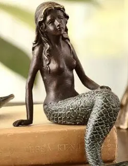 Mermaid Shelf Decor Set – Two-Piece Coastal Figurines 1