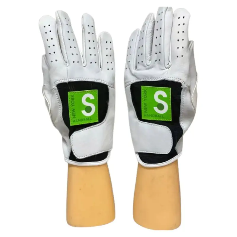 Prince Of The Court Black Performance Gloves – Minimalist Palm 1