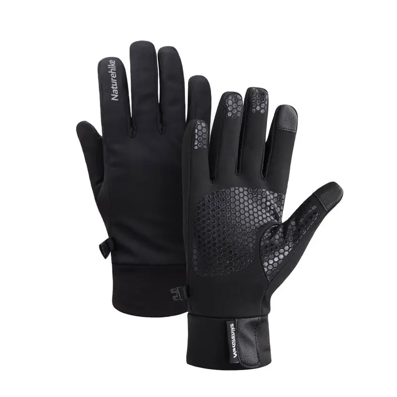 Water-Resistant Flexible Gloves – Breathable Winter Wear 1